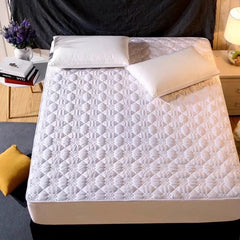 Thicken Quilted Mattress Cover King Queen Quilted Bed Fitted Bed Sheet Anti-Bacteria Mattress Topper Air-Permeable Bed Pad