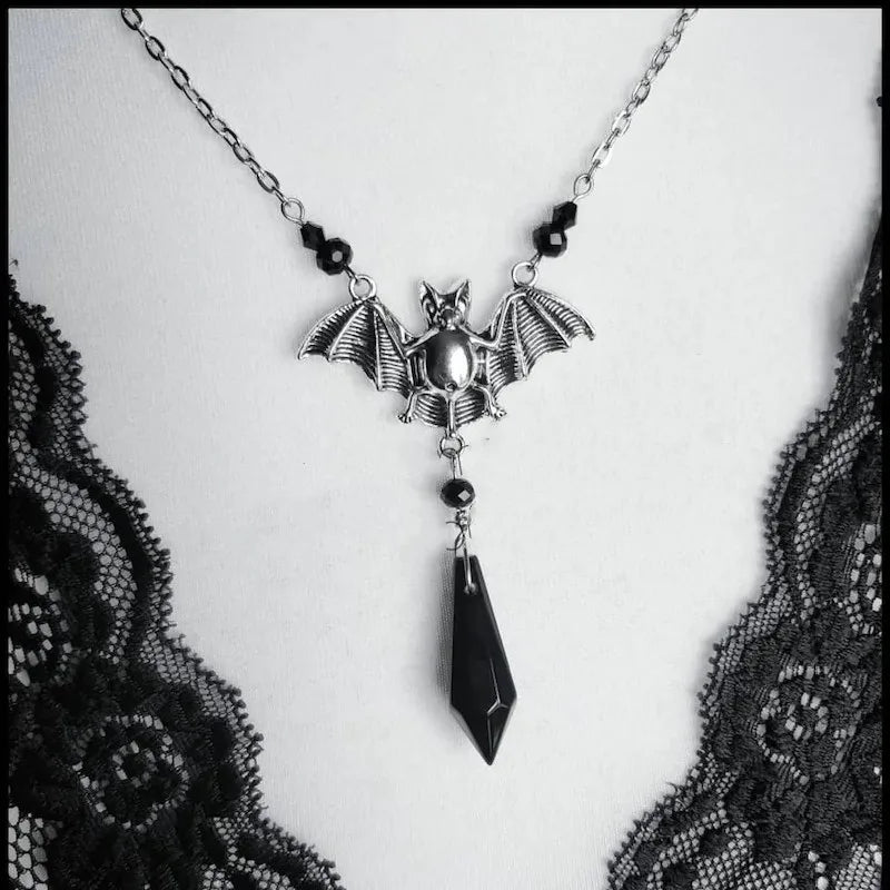 Collier clé squelette en argent Antique, pendentif créatif, breloque, bijoux Punk, nouveauté Grunge gothique, cadeau d'halloween, nouvelle collection
