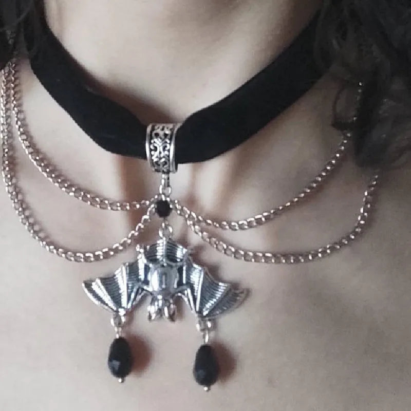 Collier clé squelette en argent Antique, pendentif créatif, breloque, bijoux Punk, nouveauté Grunge gothique, cadeau d'halloween, nouvelle collection