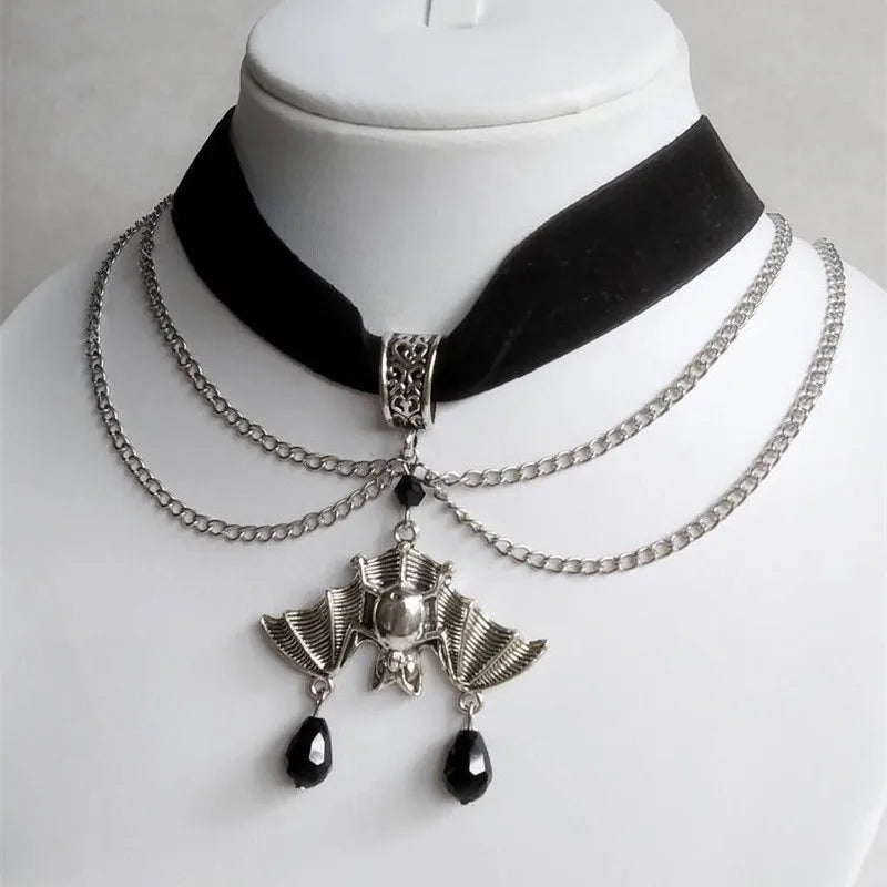 Collier clé squelette en argent Antique, pendentif créatif, breloque, bijoux Punk, nouveauté Grunge gothique, cadeau d'halloween, nouvelle collection
