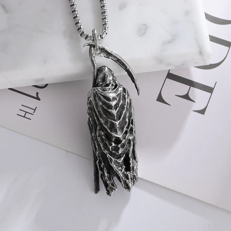 Collier Pendentif Faux de la Mort - Bijou Gothique Enfer