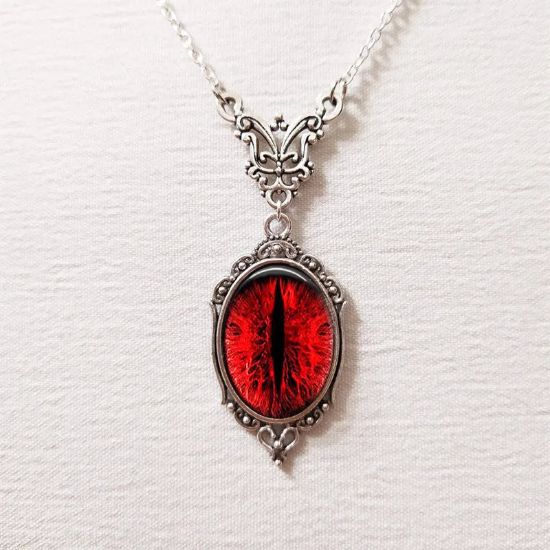 Collier Pendentif Quartz Rouge - Ovale Gothique Halloween