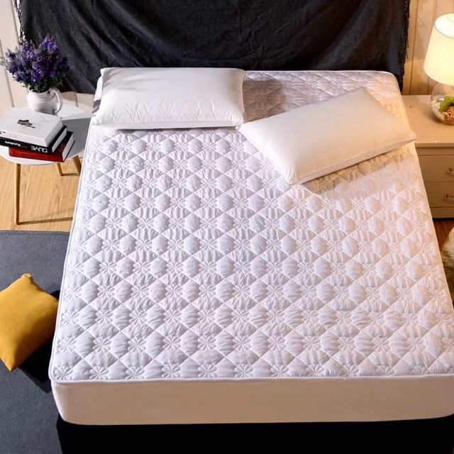 Thicken Quilted Mattress Cover King Queen Quilted Bed Fitted Bed Sheet Anti-Bacteria Mattress Topper Air-Permeable Bed Pad