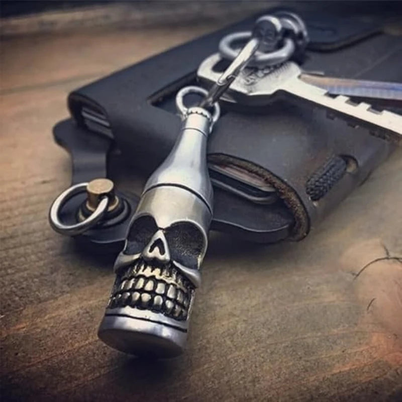 Porte-clés de voiture en alliage de bouteille de requin, accessoires de sac, porte-clés à breloques, décoration de mode, élément pendentif Portable, pendentif d'halloween