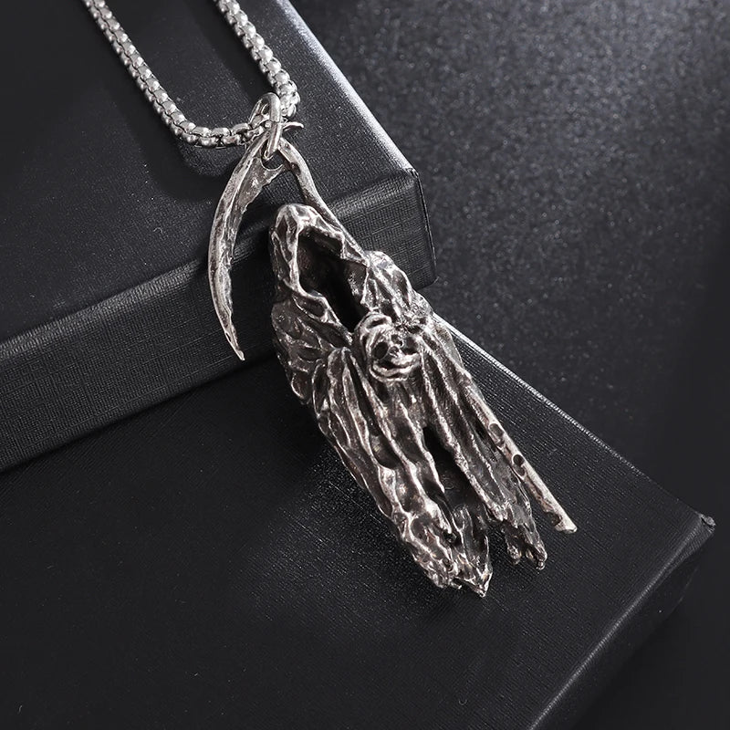Collier Pendentif Faux de la Mort - Bijou Gothique Enfer