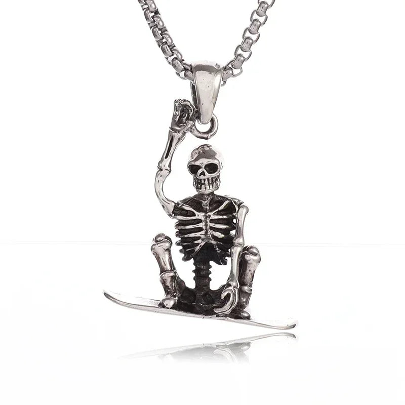 Collier Pendentif Faux de la Mort - Bijou Gothique Enfer