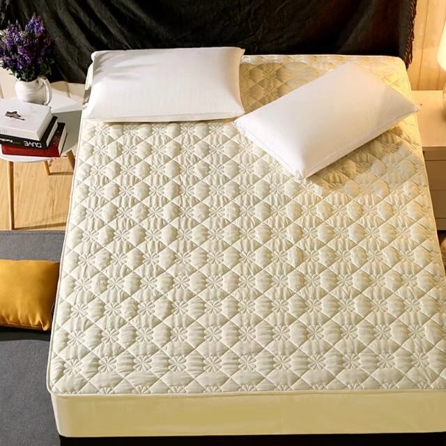 Thicken Quilted Mattress Cover King Queen Quilted Bed Fitted Bed Sheet Anti-Bacteria Mattress Topper Air-Permeable Bed Pad