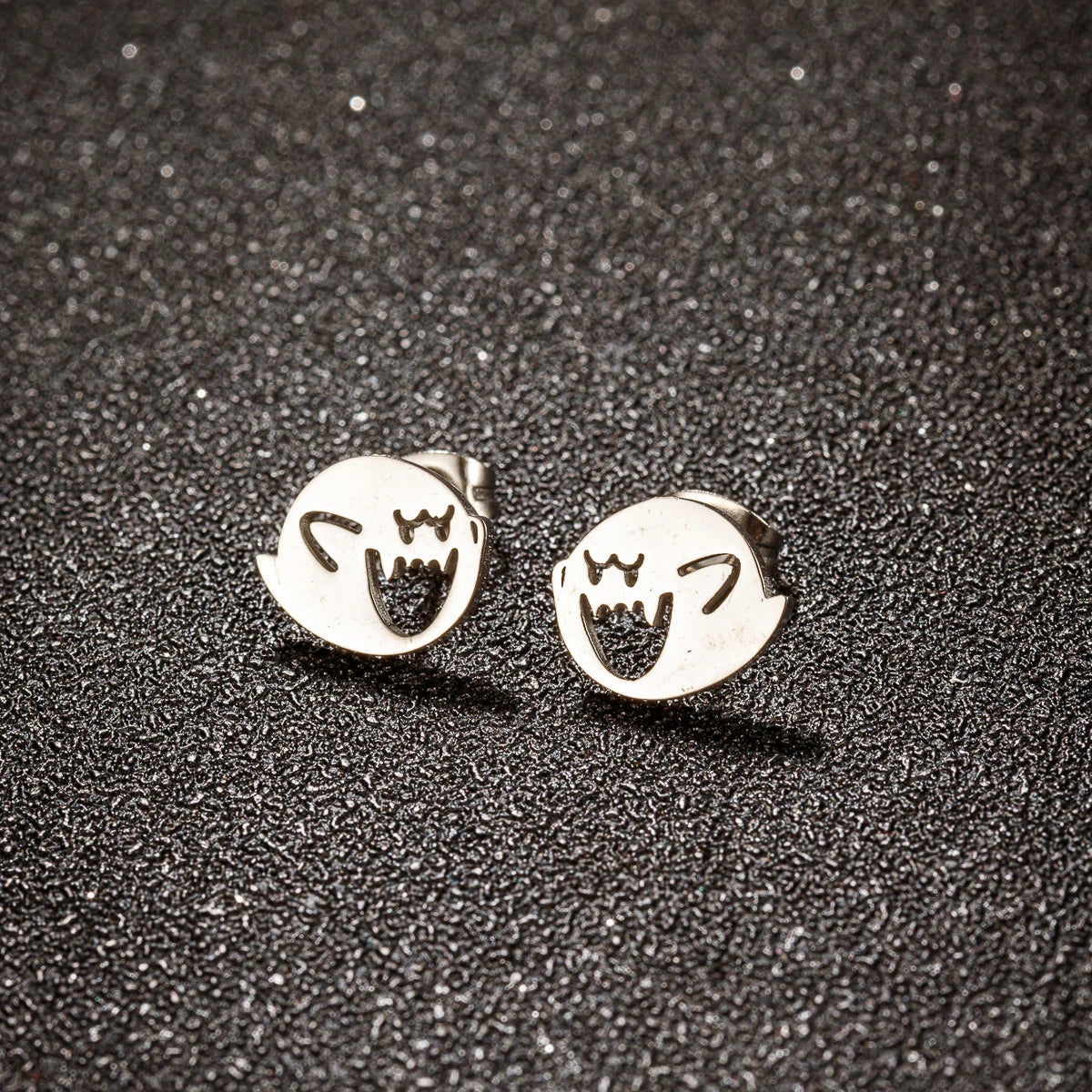 Boucles d'Oreilles Fantôme Acier - Mignonnes Halloween
