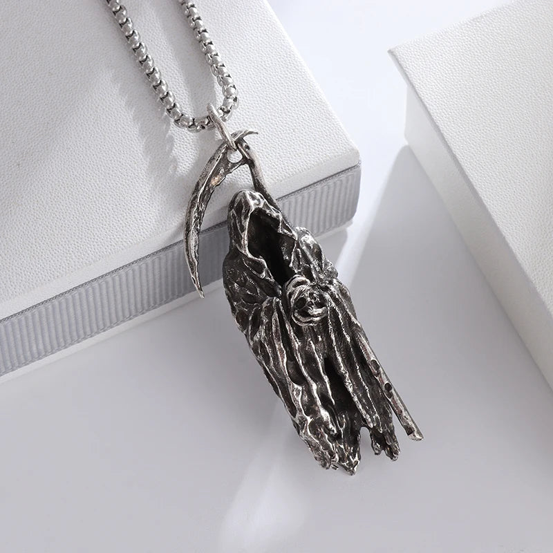 Collier Pendentif Faux de la Mort - Bijou Gothique Enfer