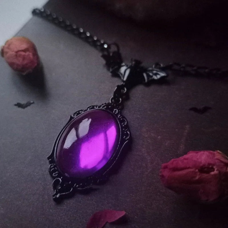 Collier Pendentif Quartz Rouge - Ovale Gothique Halloween