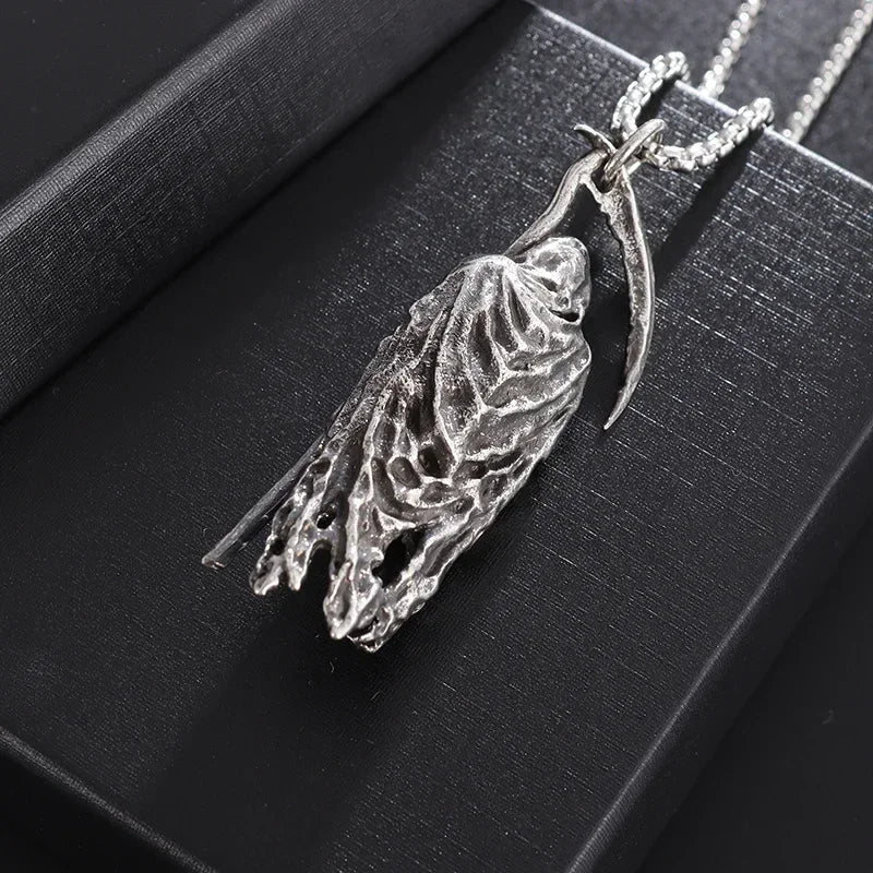 Collier Pendentif Faux de la Mort - Bijou Gothique Enfer