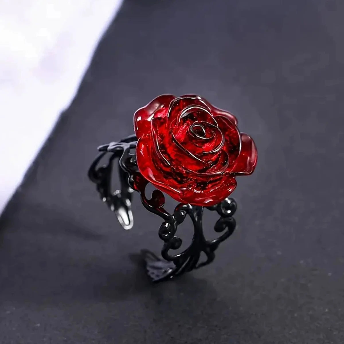Bague Punk gothique Rose rouge, vigne noire ornée, sorcière païenne, Vintage, créative, Halloween, Cool, cadeau pour fille, bijoux de fête