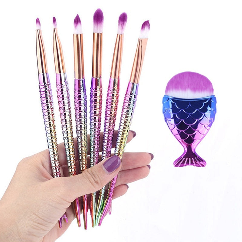 Set de pinceaux maquillage Mermaid – Fond de teint, fard et enlumineur