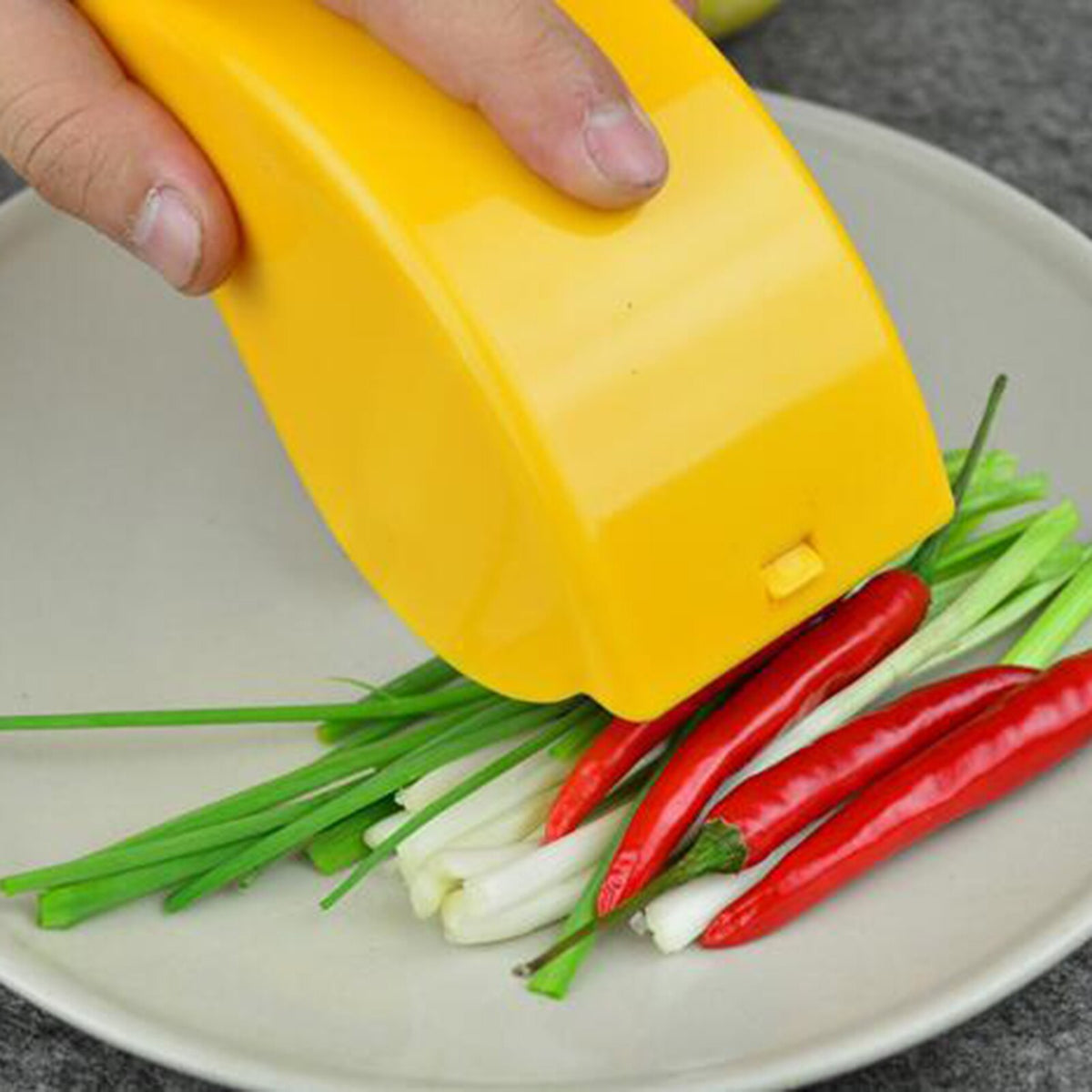 Coupe-légumes rouleau ergonomique – Herbes, viande, pâtes et fromage