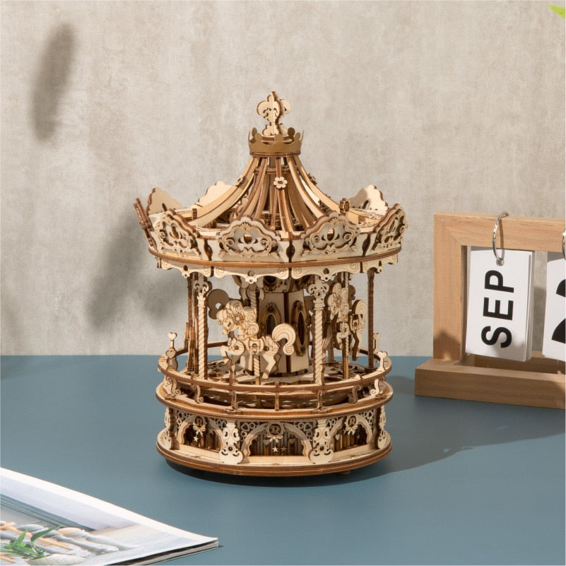 Carrousel musical rotatif Robotime 336 pièces – Puzzle 3D bois AMK62