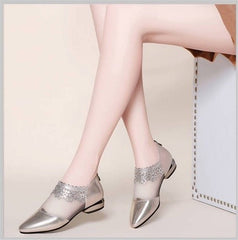 Mocassins en dentelle Sexy et pointus pour femmes, chaussures plates à fermeture éclair, en maille élégante, respirantes, antidérapantes, pour loisirs, bureau, chaussures de mariage