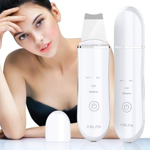 Nettoyeur ultrasonique d'impuretés pour peau et petits objets